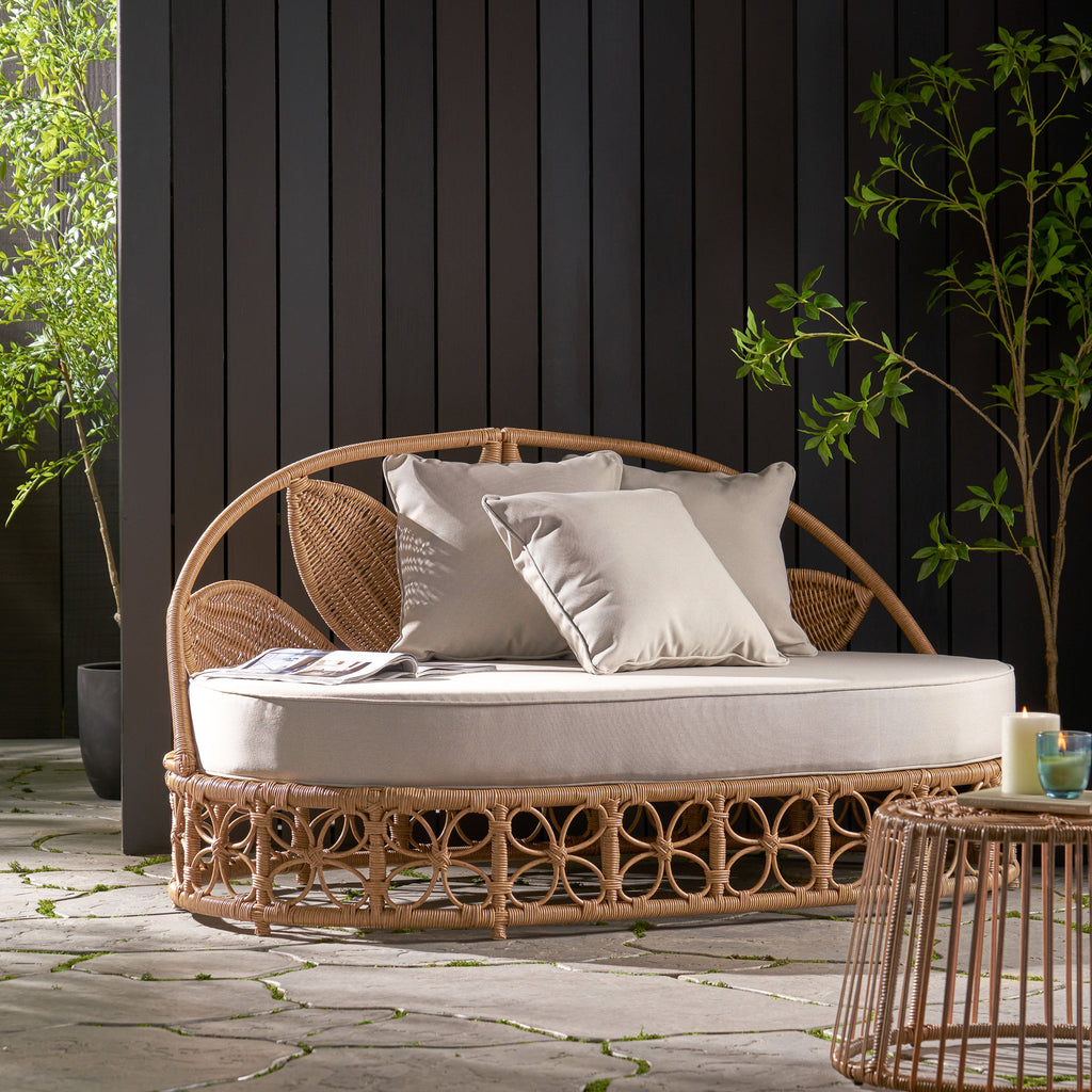 Patio Furniture Outdoor Daybed with Wicker Rattan